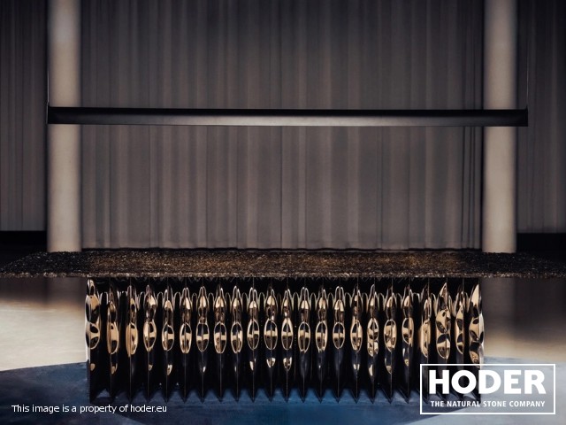 Harmonica Table Stone – prototyp autorstwa Oskara Zięty z kamiennym blatem z granitu 711 - zdjęcie numer 1