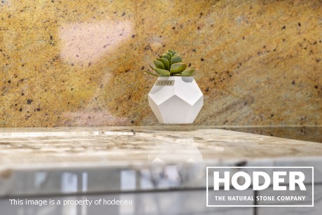 Odkryj prezentownik Hoder, kryjący luksusowe prezenty z kamienia naturalnego. Deski, świeczniki i kostki lodu z możliwością personalizacji i eleganckiego opakowania.