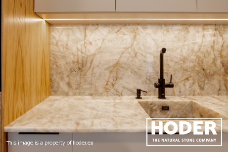 Kamienie w stylu Quiet Luxury