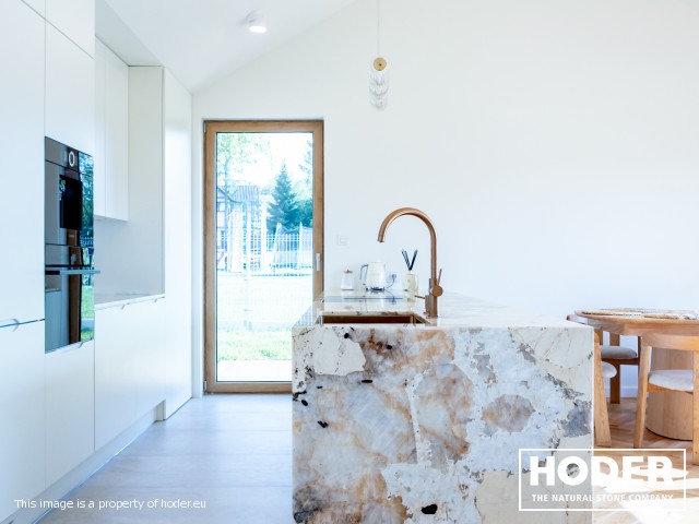 Blat kuchenny z kwarcytu naturalnego 411 - zdjęcie numer 9