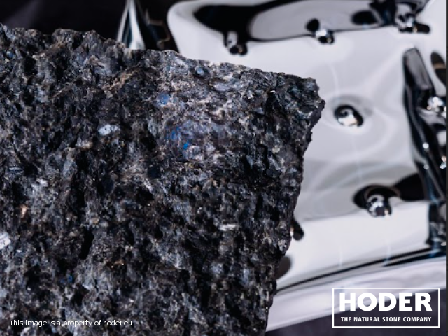 Harmonica Table Stone – prototyp autorstwa Oskara Zięty z kamiennym blatem z granitu 711 - zdjęcie numer 3