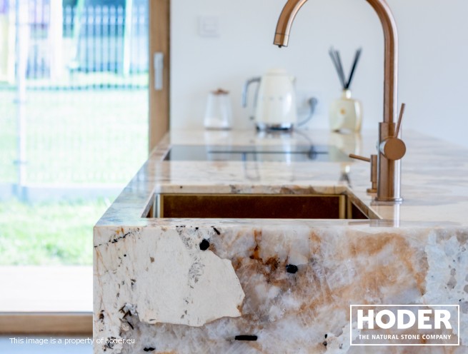 Blat kuchenny z kwarcytu naturalnego 411