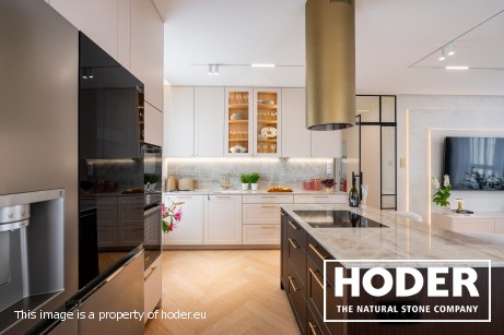 Odkryj trendy na 2026 rok w aranżacji wnętrz. Sprawdź, jakie kamienie naturalne, od jasnych kwarcytów po kontrastowe granity, poleca Hoder architektom i inwestorom.