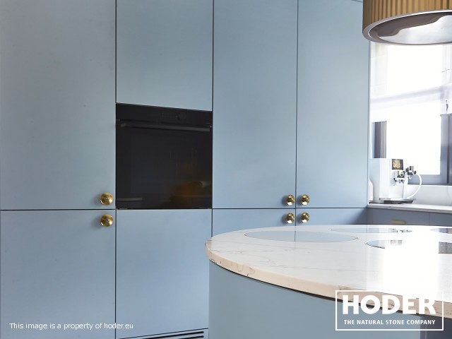 Strefa dzienna, kuchnia oraz łazienka z marmuru 129 i 156 oraz konglomeratu kwarcowego 1103 - zdjęcie numer 10