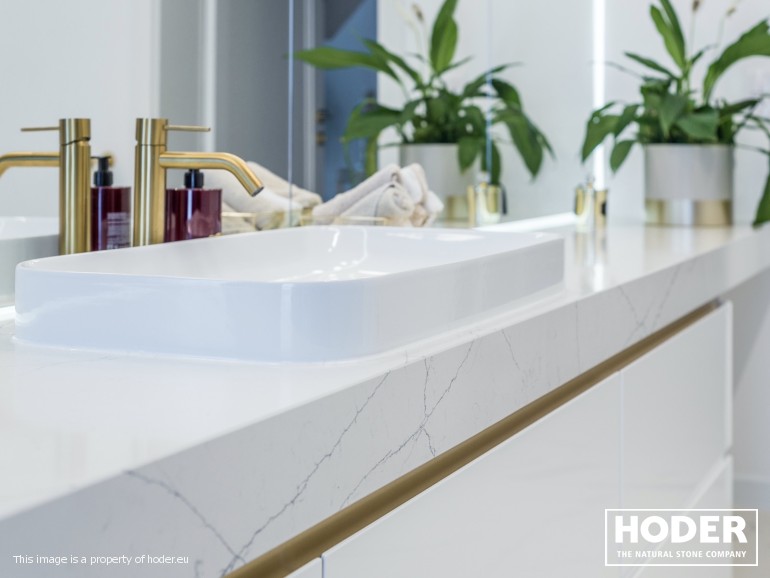 Blaty łazienkowe pod umywalkę